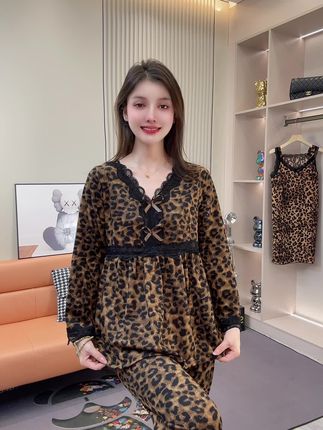 #爱了爱了 #性感豹纹 #豹纹女神 #欧货新款 #家居服睡衣