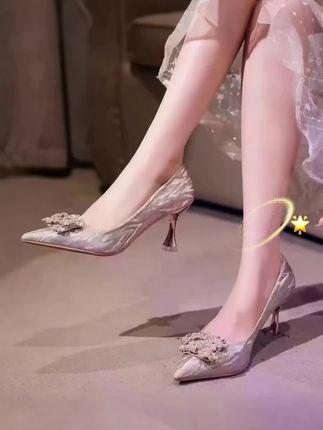 NAIBASAR/奈芭莎绝美婚鞋女款2025新款两穿新娘水晶高跟鞋不累脚#时尚高跟鞋 #女鞋穿搭 #时尚美鞋 #优雅气质 #穿出高级感 @DOU+小助手