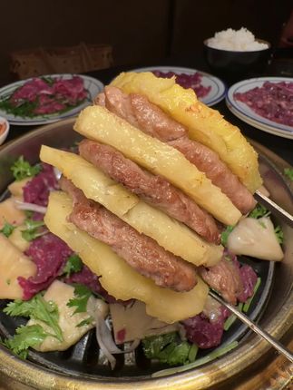 这一口烤肉 到底谁爱吃呢?! #武汉美食 #寻味烟火气 #今天吃什么 #烤肉真香