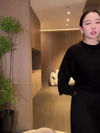 蝙蝠袖上衣,这个弧度真的是绝绝子,爱死了!#强烈推荐 #气质气质穿搭 #精致