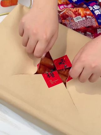 这个#烤肠,个大饱满,外脆里嫩,肉感十足真的太好吃了!#性价比超高 #大人孩子都爱吃