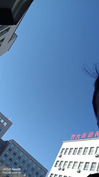 有没有懂行的给我解惑一下出现这种杂音是怎么回事?应该修什么或者换什么?