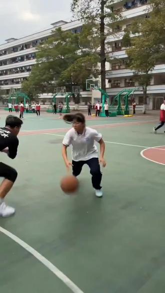 高手在民间
立马进国家队
#篮球女孩