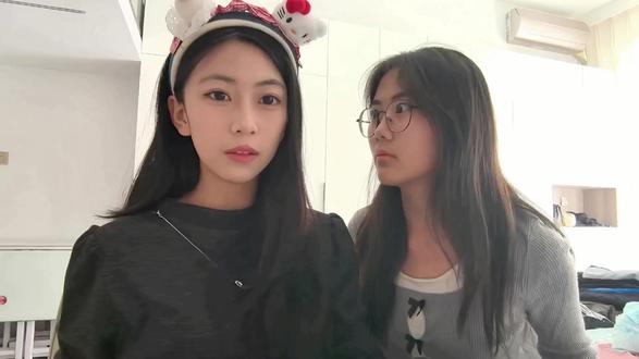 寒假作业:“问君能有几多愁?恰似一江春水向东流”#寒假作业 #大学生哪有不疯的 #大学生放假后的现状 #我只在乎你 #这都是本宫自己写的