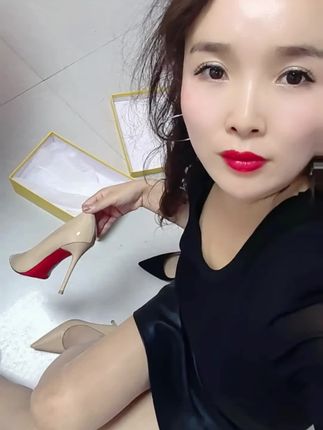 #小姨 #八零后 新宠回来快一个月了,还没上🦶一次😂