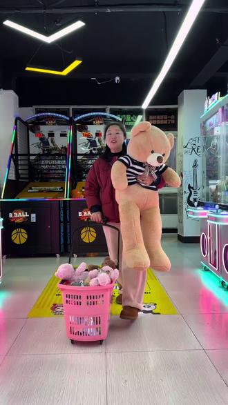 园林广场缤纷幻想59.9有180个币,好玩的也太多啦(广告)#动漫 #电玩城 #抓娃娃 #溜娃好去处 #小情侣日常