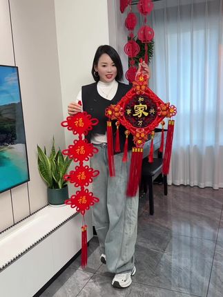 马上准备乔迁新居搬新家的,给家里挂一套桃木中国结,纯手工编织,八鱼款寓意很好,挂客厅入户玄关喜庆又大气。#中国结 #中国结挂件 #乔迁之喜 #福到我家 #乔迁新居大吉