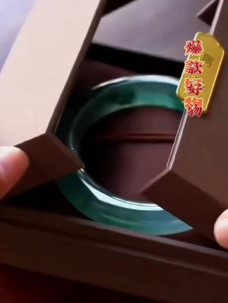 #飘花手镯#高级感饰品 #国风手镯 #高端大气 #女人喜欢的饰品 @抖音创作小助手 @抖音小助手 @DOU+小助手