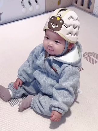 宝宝学站学走的时候特别容易摔倒,小脑袋要保护好,这个帽子可以360度全方位防护,太实用了"母婴好物 "扶站练习 "学坐