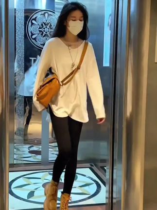 单穿好看叠穿更好看#打底衫#遮肉显瘦 #休闲百搭 #自留款 #这也太好看了 @抖音Dou+上热门