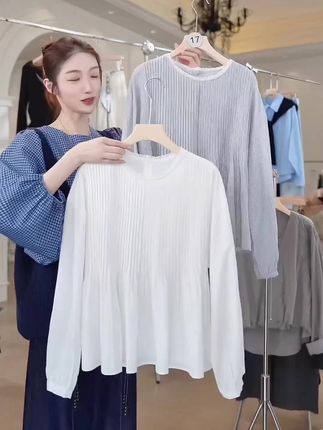 韩系蕾丝边圆领后纽扣设计打褶小衫女2025秋季新款气质精致娃娃衫#穿出高级感 #高级感穿搭 #时尚穿搭女装 #娃娃领衬衫 #百搭上衣太好看了人手必备一件