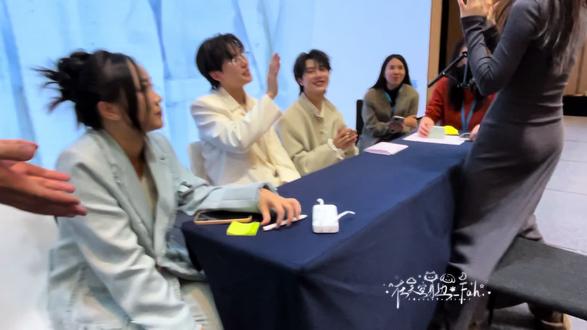 #四方极爱 #四方极爱2 #四方极爱南方篇#BeverTonliew
啊啊啊我泰语不好就直接按照自己理解的翻译了