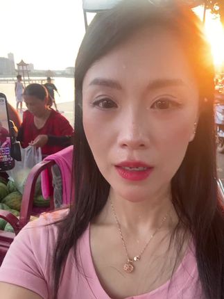 #高温天气 #夏日必备 #亲测分享 #粉底液 非常抗打的粉底液,夏天必备