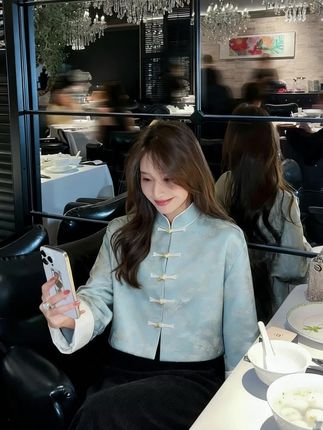 #新中式穿搭成为中秋宠儿 #国风古韵 #国风女装 #中式美学服饰 #高级感穿搭