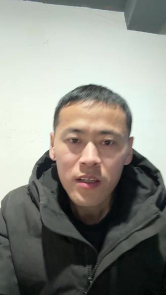 如果经济条件允许的情况下,你愿意去做绿皮火车吗?#绿皮火车 #经济条件