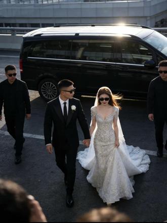 当我把自拍照发给豆包,于是我就得到了 #豆包出大片有两把刷子 #豆包ai #豆包胶片写真 #豆包p图指令