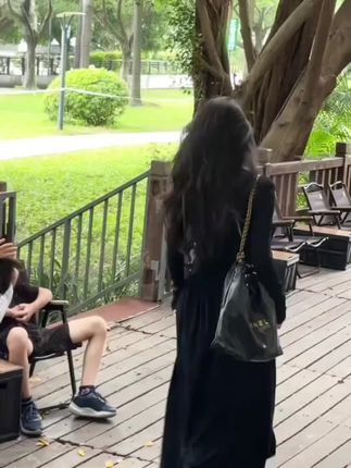 别划走!A股为什么突然狂飙?这三个词才是终极密码!🔥 尤其是第三个,懂的都懂!👇【特别提示:股票有风险,投资需谨慎。】👇你在车上吗?评论区告诉我! #A股 #中国经济 #炒股日记 #财经知识 #干货分享