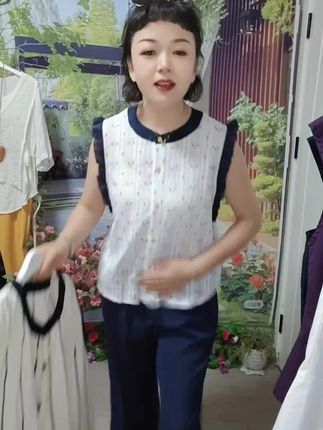 哇,好好看的上衣#夏季穿搭 #谁穿谁好看 #面料柔软舒适