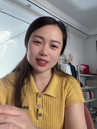 #puco唇泥 女生化妆不是 为了取悦谁,起码自己看自己 顺眼一些。