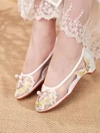 #春夏尖头盘扣旗袍鞋 #中国风绣花鞋 #绣花鞋 #旗袍鞋 #女鞋