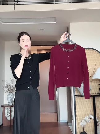 【格雷恋人】桑蚕丝上衣针织开衫女2025格雷系灰色针织重工镶钻#针织开衫#洋气百搭 #谁穿谁好看系列