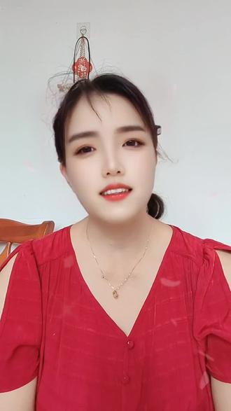当心!950512来电全是套路 刚接到一通陌生来电950512,来电标注抖音电商达人服务,张口就说我账号达标,特邀免费参加官方直播活动。那会儿正跟朋友闲聊,我随口推脱太忙直接挂断,事后一查才恍然大悟,这妥妥是诈骗电话!骗子惯用官方名头忽悠人,后续大概率诱导缴费、套取账号信息。家人们但凡接到这个号码,别接听、别搭理,直接拉黑!谨防上当受骗,转发提醒身边做直播带货的朋友!#防骗 #自媒体 #短视频创业 #口播视频 #上热门
