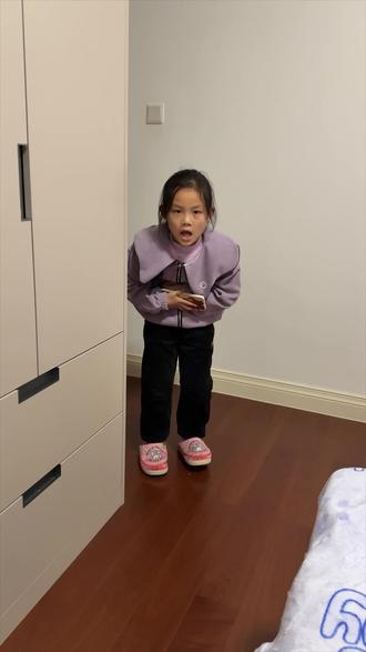 这个壁纸太可爱了!偷看手机壁纸获取教程来了!#剪映 #偷看手机动态壁纸 #锁屏壁纸 #取图教程 #动态壁纸 取图教程 取图入口 神图定制取图入口 神图定制取图教程 神图定制免费取图 手机壁纸分享 手机壁纸高清 壁纸分享 壁纸大全 手机壁纸 壁纸设置教程 动态壁纸设置教程 教程来了 高清壁纸