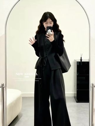 #大码女装 #遮肉显瘦 #高级感穿搭 #素颜不换头穿搭也可以更高级 #早秋贵气感穿搭