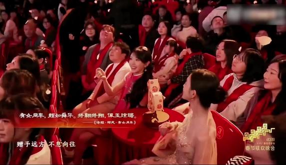 春晚第一个神级镜头诞生了#田曦薇#张钧甯#春晚