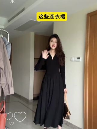 加绒小黑裙、休闲百搭、谁穿谁好看