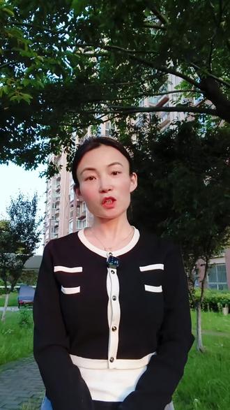 一模二模三模只看分数?孩子中考志愿怎么填才稳? 一模看排名,二模看成绩,三模看状态。
用公式算完,就知道孩子该冲普高还是走综合高中。
👇评论区打“城市+平均分”,我帮你判断。
#江苏中职职教高考 #南京中考 #中考志愿填报 #考不上高中上什么学校最合适