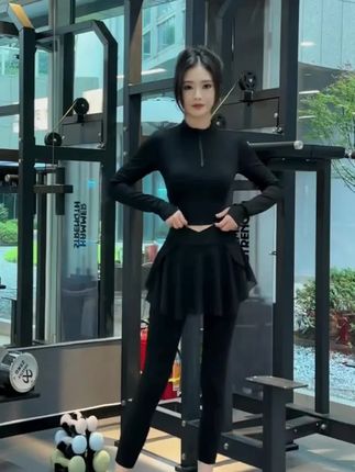#健身穿搭 #瑜伽服 #运动女孩 #气质这一块拿捏死死的 #运动上衣