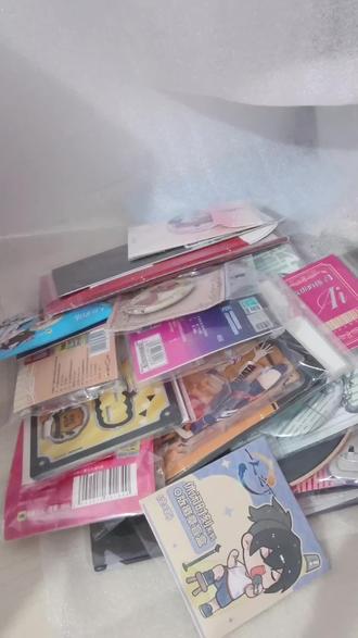 好上瘾,但也很难有自己想要的IP,还是上瘾#漫库 #谷子 #周边 #开箱