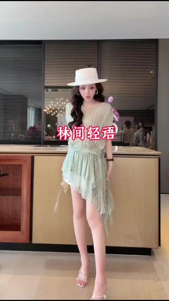 余潇潇【林间轻语】朦胧晕染质感人丝顺纡无袖不规则弹力腰连衣裙#仙气穿搭 #时髦精穿搭 #度假穿搭 #显瘦穿搭 #浅交一下我的夏季穿搭作业