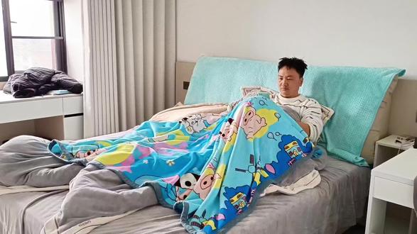 客厅沙发变卡座
#客厅沙发位置 #原创作品 #我的生活日记#我要上热门