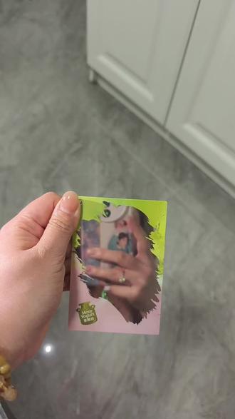 镜中美图!茉酸奶周边惊艳到我了
#丁禹兮