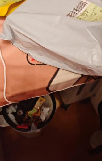 可可短绳到啦!!质感非常好!!![好心周老板还用这么大一个盒子装!!!
#周可可旗舰店 #周深#周深奔腾