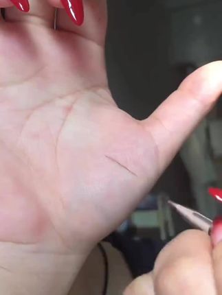 建议老婆们人手一支的刀锋刷!超细超顺滑!用它画眼线下至卧蚕 自然不生硬 好绝!!轻松搞定韩女同款妆容!#新手化妆教程 #适合新手的化妆刷推荐 #刀锋刷 #眼线画法 #拯救手残党