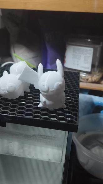 这歌第一次想划走,听完感觉可以,后面就重复了。#我的皮卡丘 #睿智的眼神 #3d打印 #奇奇怪怪的手办 #宝可梦歌曲