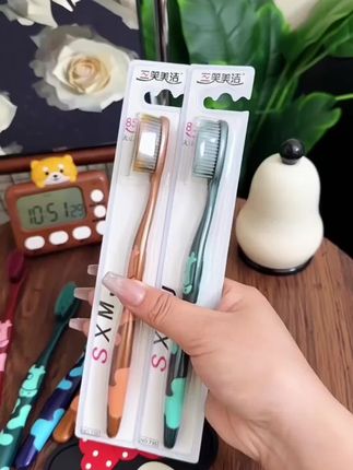 #刷牙安排一下 #牙刷 #刷牙 #儿童牙刷 #情侣牙刷
