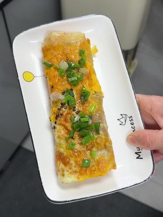 小朋友想吃烤冷面,就在家里做,简单又好吃#东北烤冷面 #街边小吃 #家常烤冷面