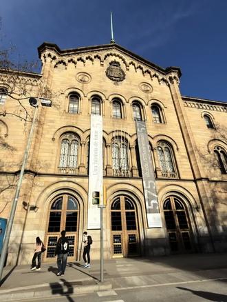 巴塞罗那大学 巴塞罗那大学,一所“博物馆”大学。愿我们都可以珍惜假期,用好假期。#巴塞罗那大学 #baecelona #universitat #universitatdebarcelona