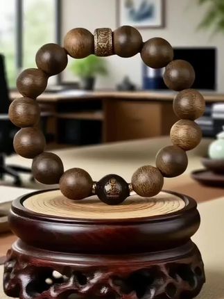 沉香手串#文玩手串 #沉香手串 #手串 #手串搭配 #纯手工制作