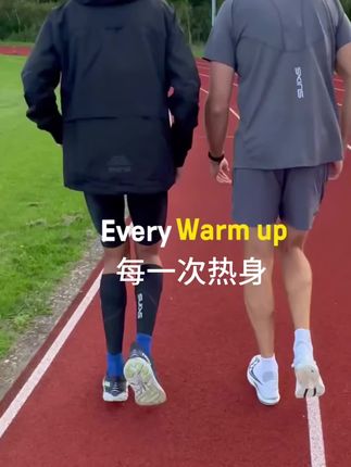 #热门话题🔥 #健身 #户外运动 #跑步 #马拉松 SKINS您贴身的动能战甲