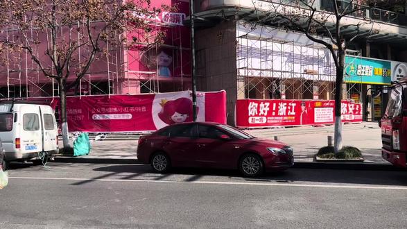 老婆大人开店,赵一鸣也来凑热闹,那就打!#老婆大人 #零食加盟