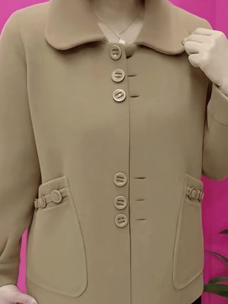 #妈妈穿搭 #中老年外套女款 #减龄显瘦穿搭 #中老年穿搭 #大衣外套