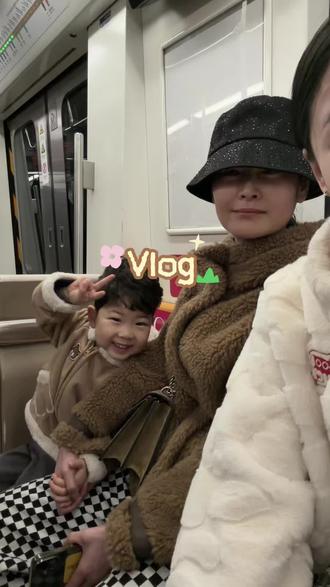 妈妈来北京逛吃的这几天… #Vlog #北京 #逛吃逛吃 #日常分享