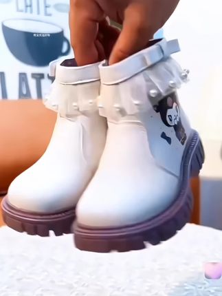 # 女童马丁靴 # 秋冬靴子 # 儿童鞋子 #软底软面穿上超舒服