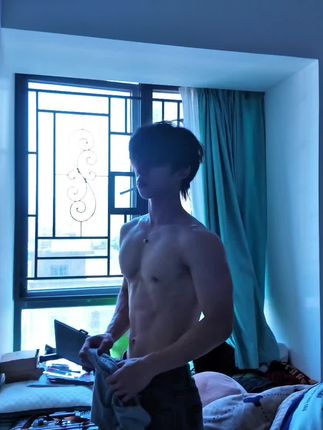 最快的脚步 不是冲刺 而是坚持. #健身#精神氮泵#大学生#foyes蛋白粉
