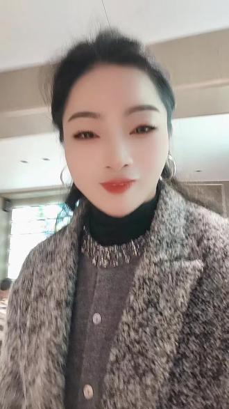 蹭个玉芬的热度,玉芬来了……☺️☺️☺️#聚餐必吃美食 #大聚会 #老板娘日常